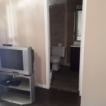 Travellers Rest Motel Салмон-Арм Екстер'єр фото