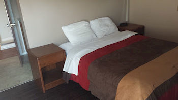 Travellers Rest Motel Салмон-Арм Екстер'єр фото