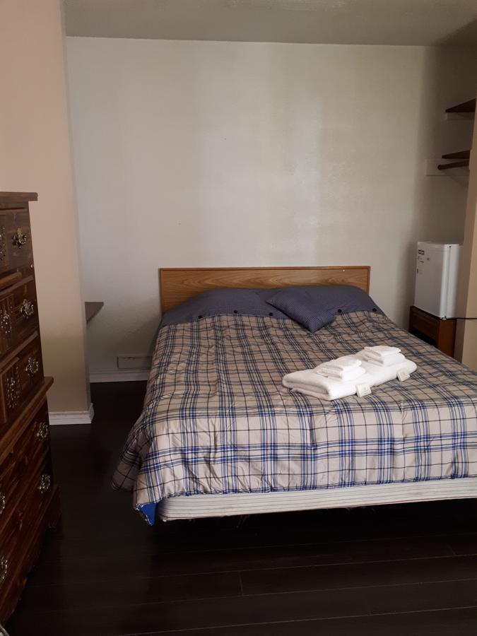 Travellers Rest Motel Салмон-Арм Екстер'єр фото